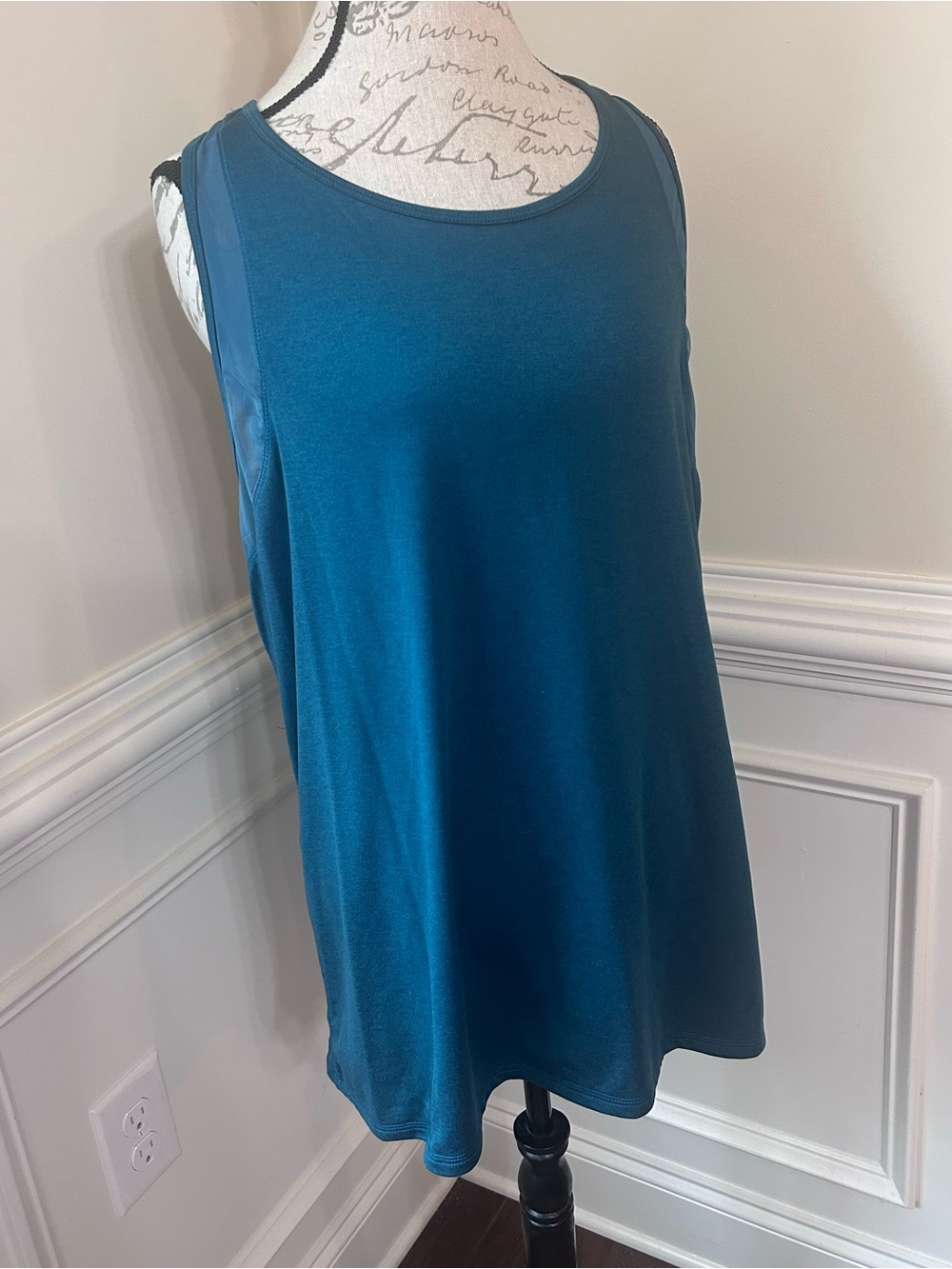Old Navy Teal Blue Scoop Neck Workout Tank